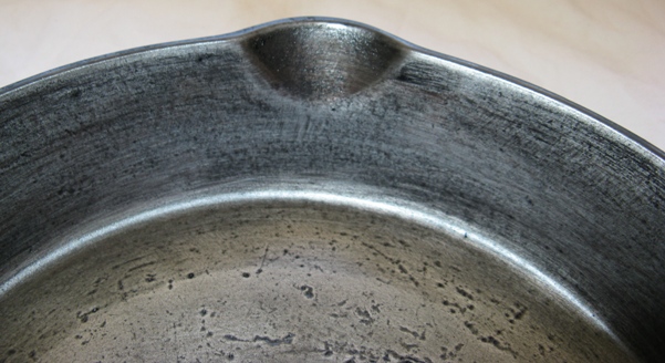 Bare Top Pour Spout View